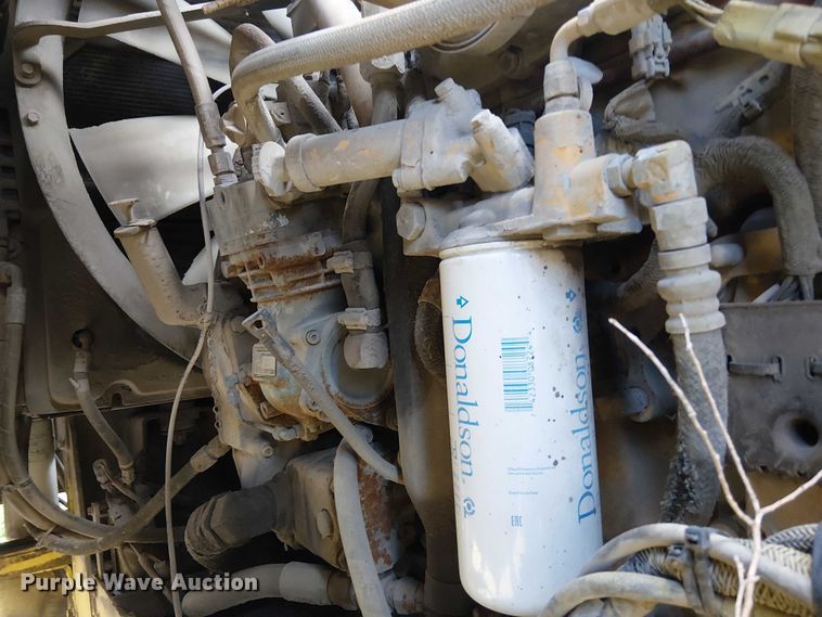 image for item DT6267 2007 Oshkosh S Series ready mix truck