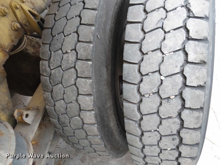 image for item DT6267 2007 Oshkosh S Series ready mix truck