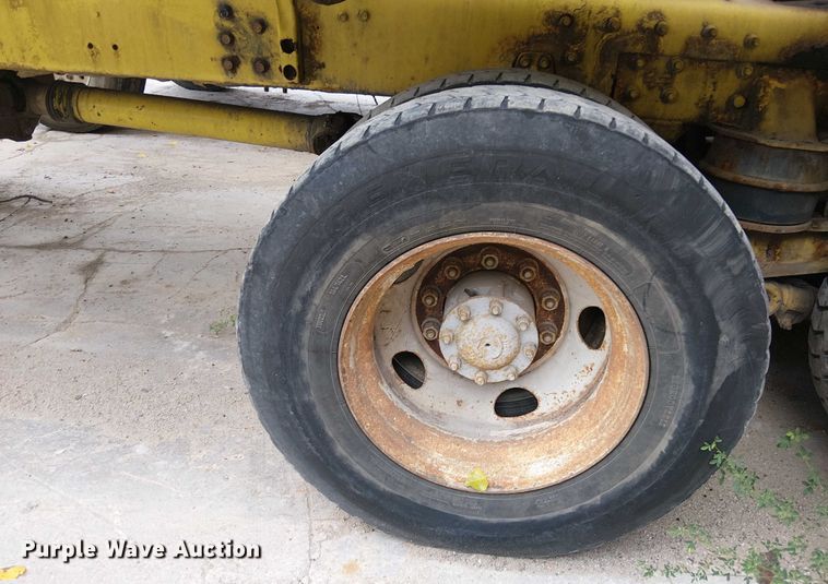 image for item DT6267 2007 Oshkosh S Series ready mix truck