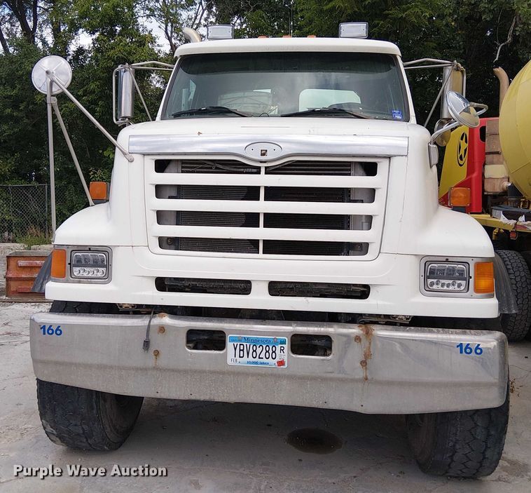 image for item DT6268 1999 Sterling ready mix truck
