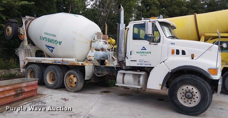 image for item DT6268 1999 Sterling ready mix truck