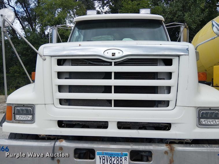 image for item DT6268 1999 Sterling ready mix truck