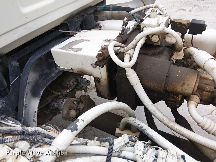 image for item DT6268 1999 Sterling ready mix truck