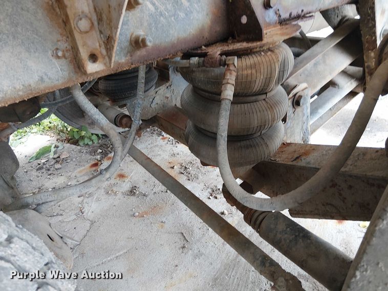 image for item DT6268 1999 Sterling ready mix truck