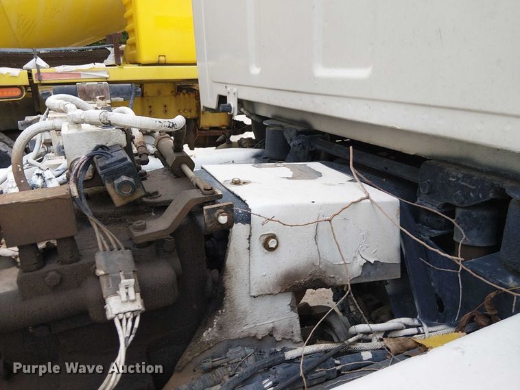 image for item DT6268 1999 Sterling ready mix truck