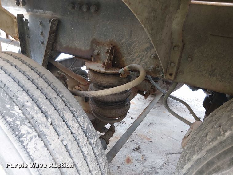 image for item DT6268 1999 Sterling ready mix truck