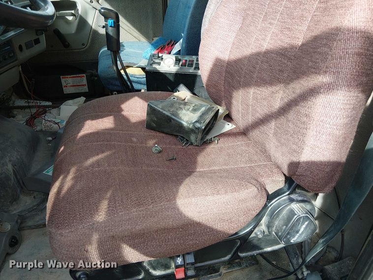 image for item DT6268 1999 Sterling ready mix truck