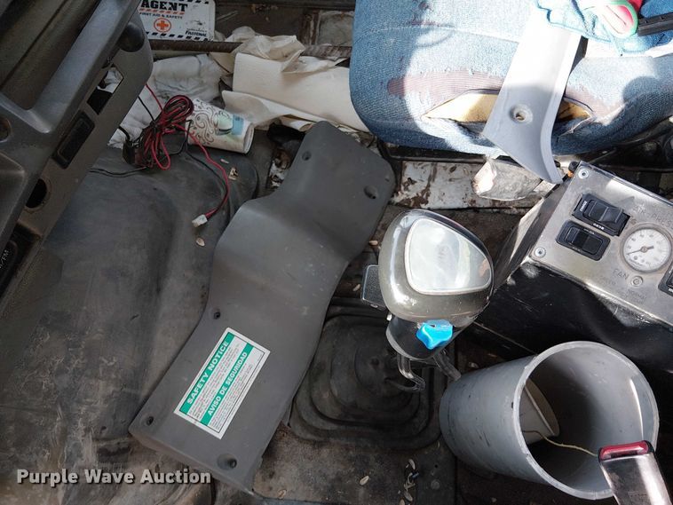 image for item DT6268 1999 Sterling ready mix truck