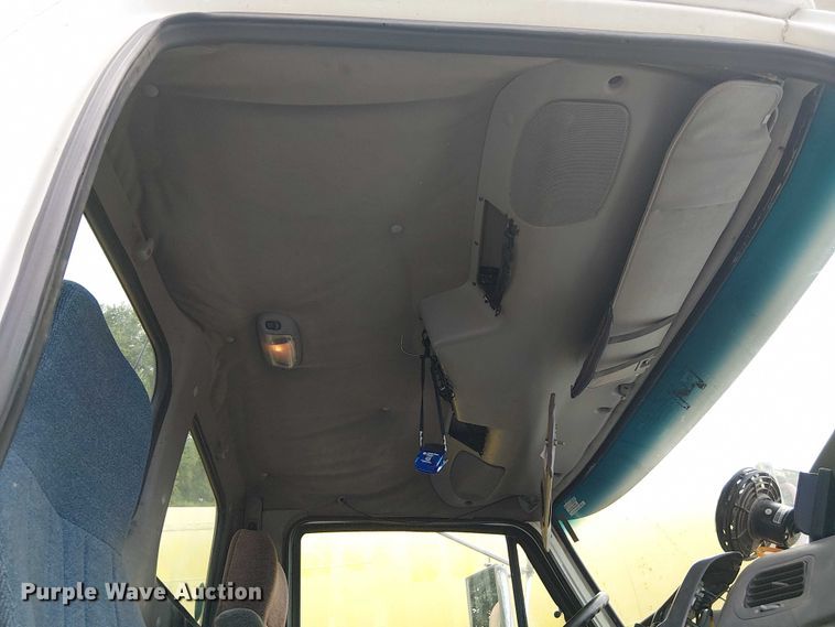 image for item DT6268 1999 Sterling ready mix truck