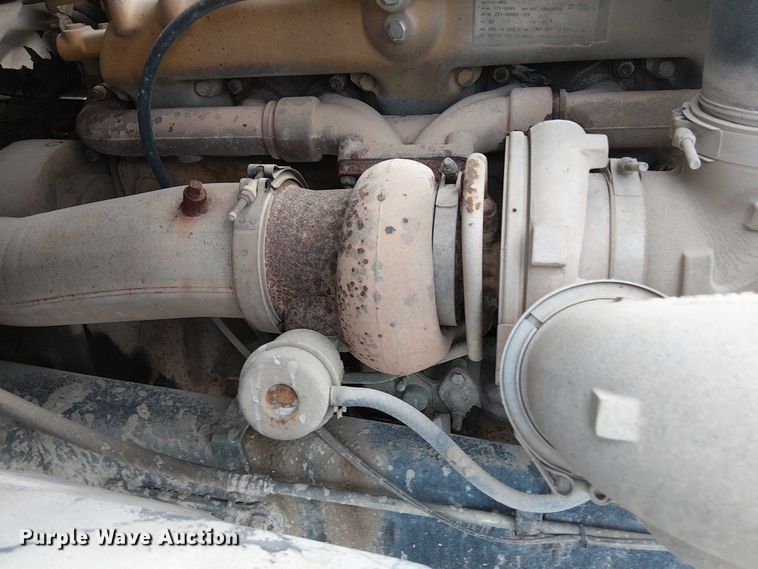 image for item DT6268 1999 Sterling ready mix truck