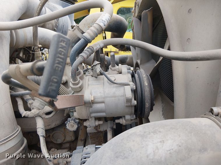 image for item DT6268 1999 Sterling ready mix truck