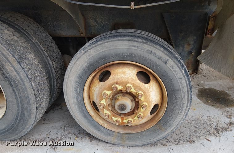 image for item DT6268 1999 Sterling ready mix truck