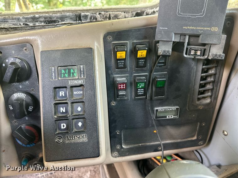 image for item DT6270 2013 Terex Advance DD13-450APPT6121 ready mix truck