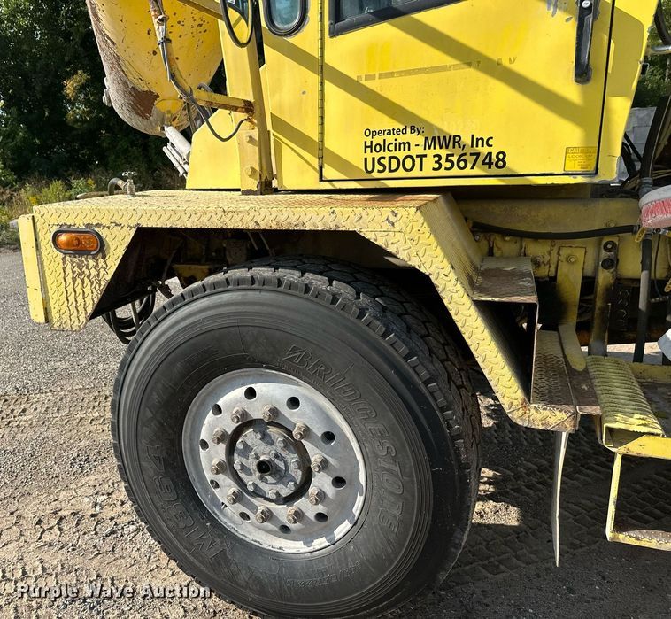 image for item DT6271 2007 Terex Advance 613410APPT61211 ready mix truck