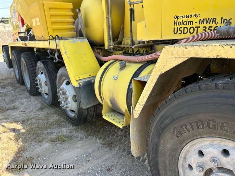 image for item DT6271 2007 Terex Advance 613410APPT61211 ready mix truck