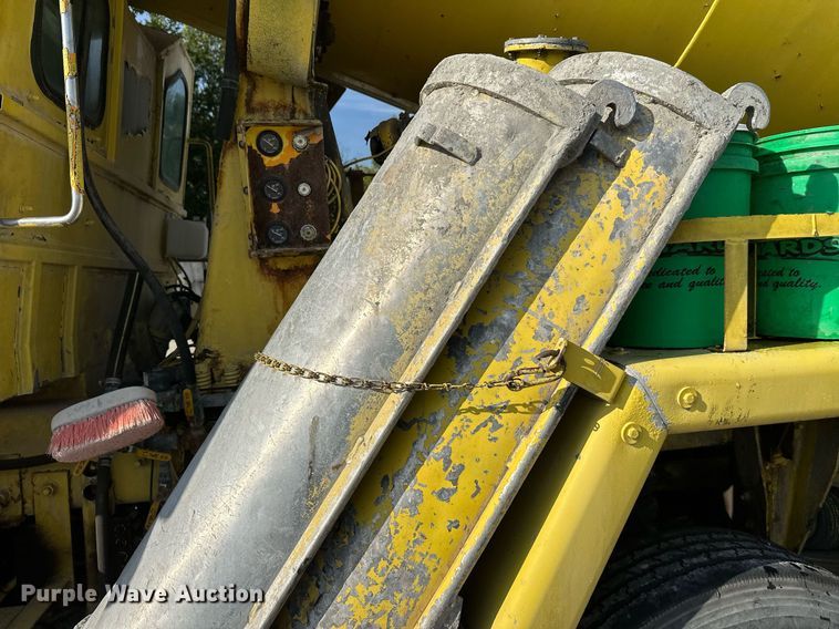 image for item DT6271 2007 Terex Advance 613410APPT61211 ready mix truck