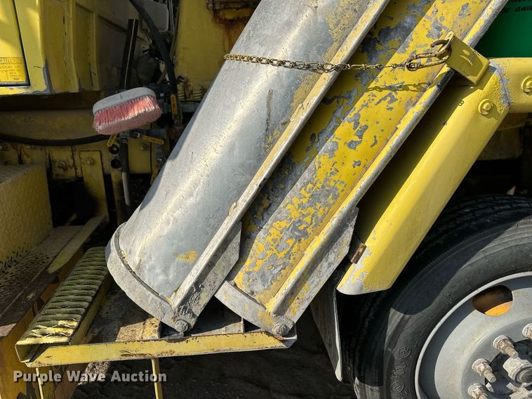 image for item DT6271 2007 Terex Advance 613410APPT61211 ready mix truck