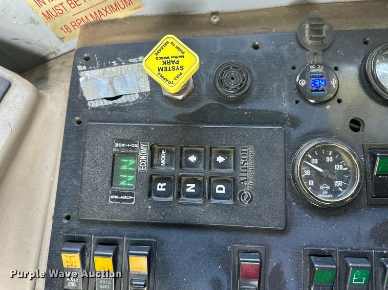 image for item DT6271 2007 Terex Advance 613410APPT61211 ready mix truck