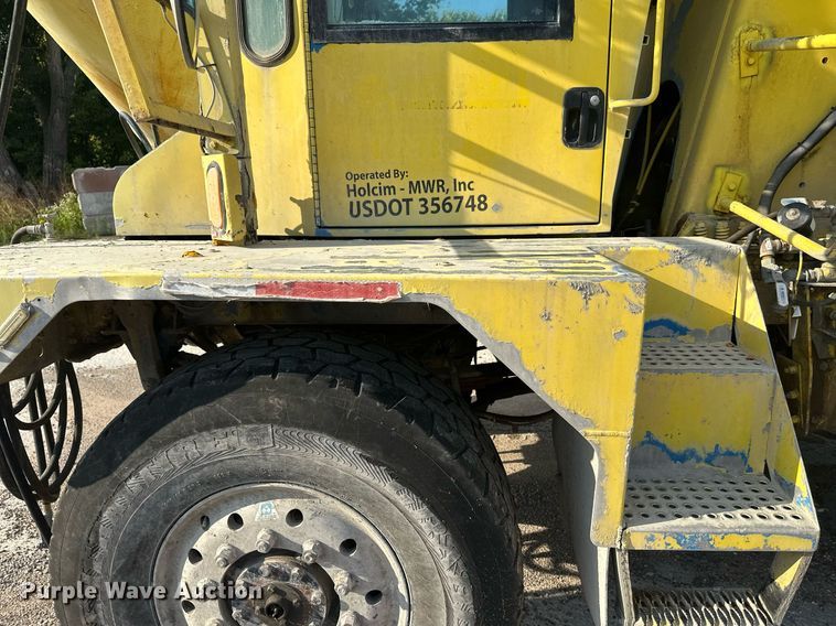 image for item DT6272 2013 Terex Advance FDB6000 ready mix truck