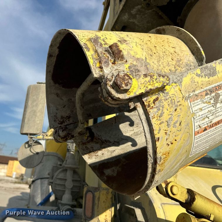 image for item DT6272 2013 Terex Advance FDB6000 ready mix truck