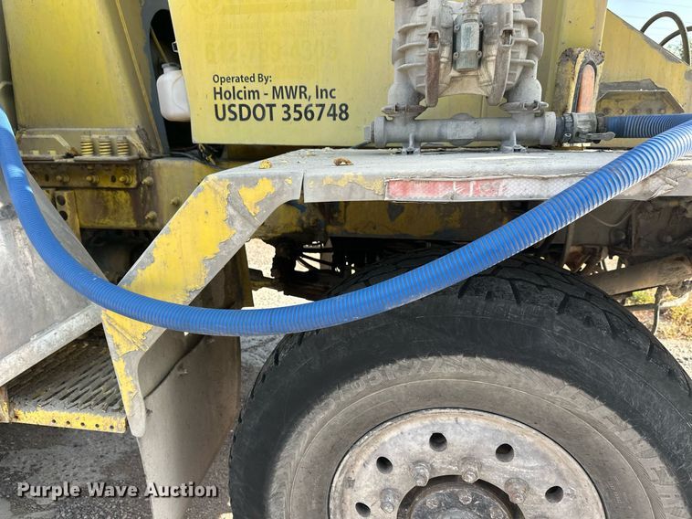 image for item DT6272 2013 Terex Advance FDB6000 ready mix truck