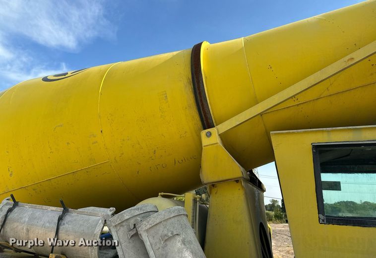 image for item DT6272 2013 Terex Advance FDB6000 ready mix truck