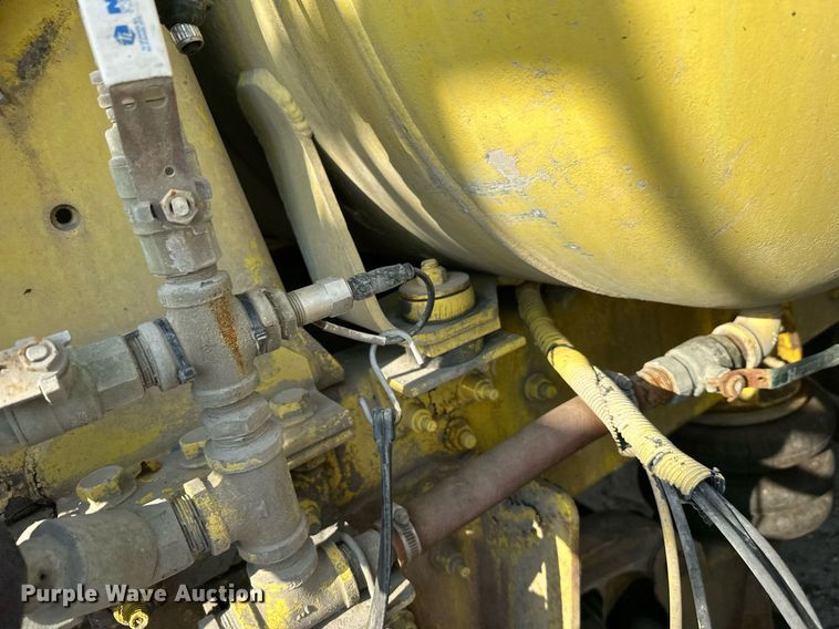 image for item DT6272 2013 Terex Advance FDB6000 ready mix truck