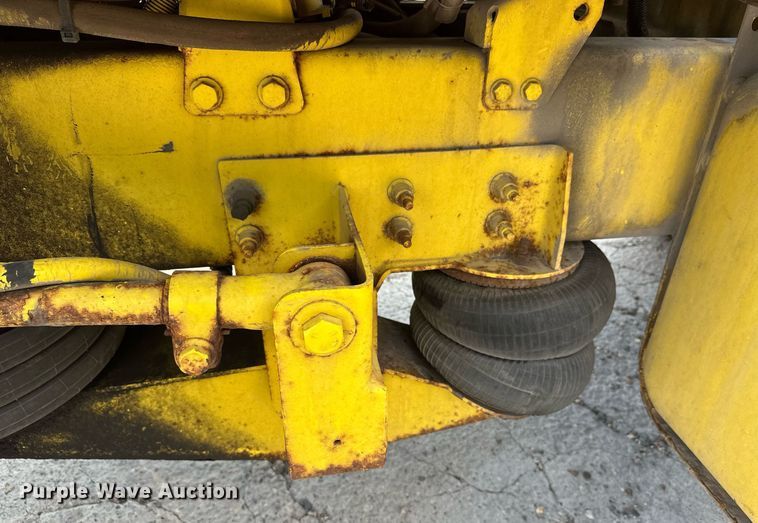 image for item DT6272 2013 Terex Advance FDB6000 ready mix truck