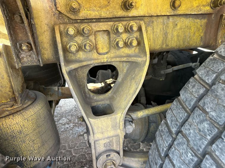 image for item DT6272 2013 Terex Advance FDB6000 ready mix truck