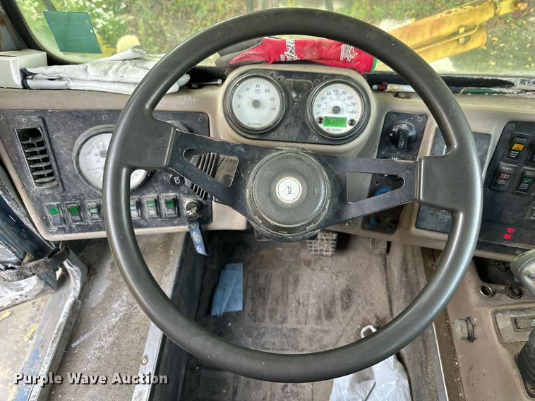 image for item DT6272 2013 Terex Advance FDB6000 ready mix truck