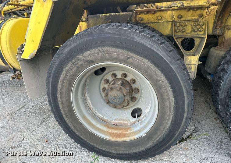 image for item DT6272 2013 Terex Advance FDB6000 ready mix truck