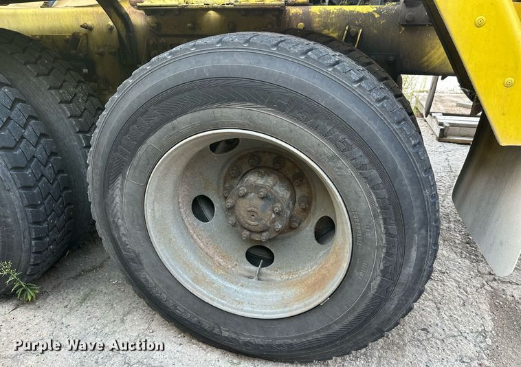 image for item DT6272 2013 Terex Advance FDB6000 ready mix truck