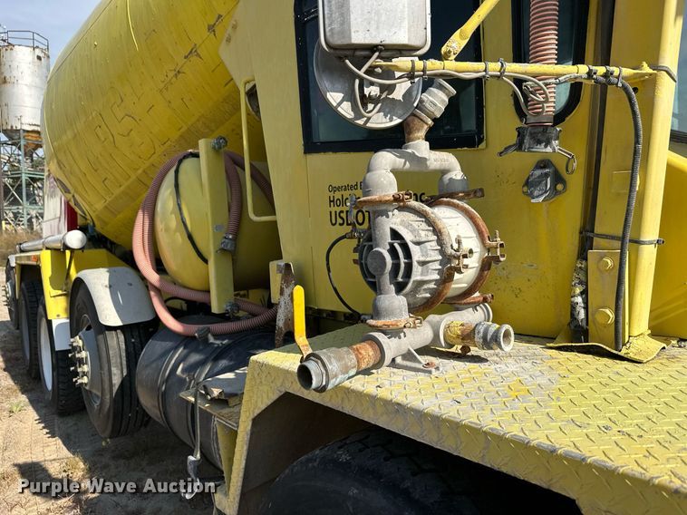 image for item DT6273 2007 Terex Advance C13335A6610 ready mix truck