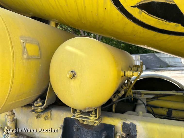 image for item DT6273 2007 Terex Advance C13335A6610 ready mix truck