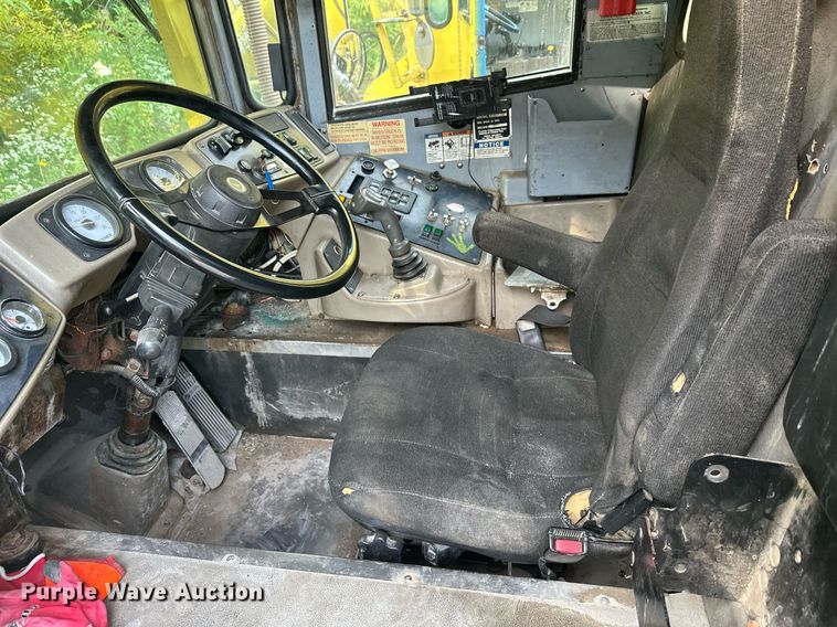 image for item DT6273 2007 Terex Advance C13335A6610 ready mix truck