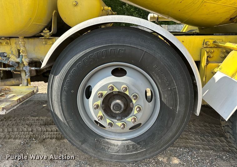 image for item DT6273 2007 Terex Advance C13335A6610 ready mix truck