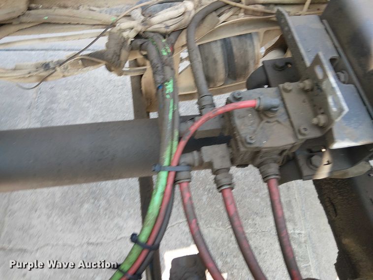 image for item DT6274 2007 Sterling truck cab and chassis