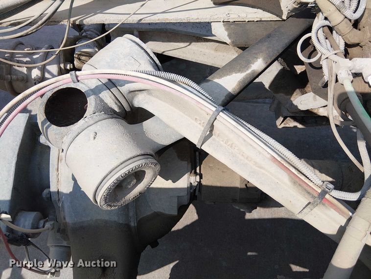 image for item DT6274 2007 Sterling truck cab and chassis