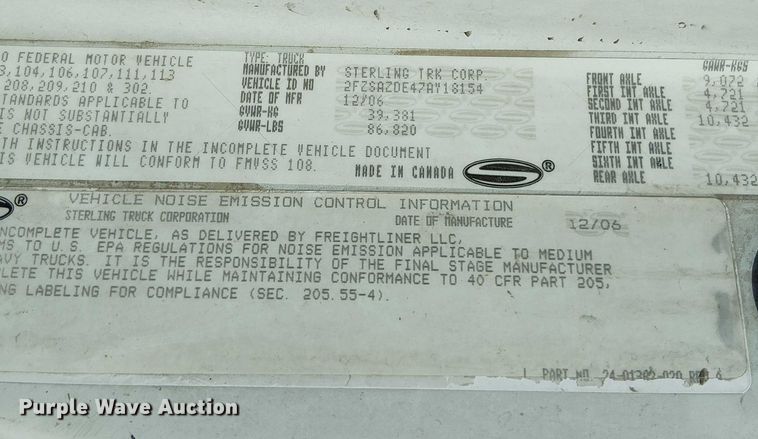 image for item DT6274 2007 Sterling truck cab and chassis