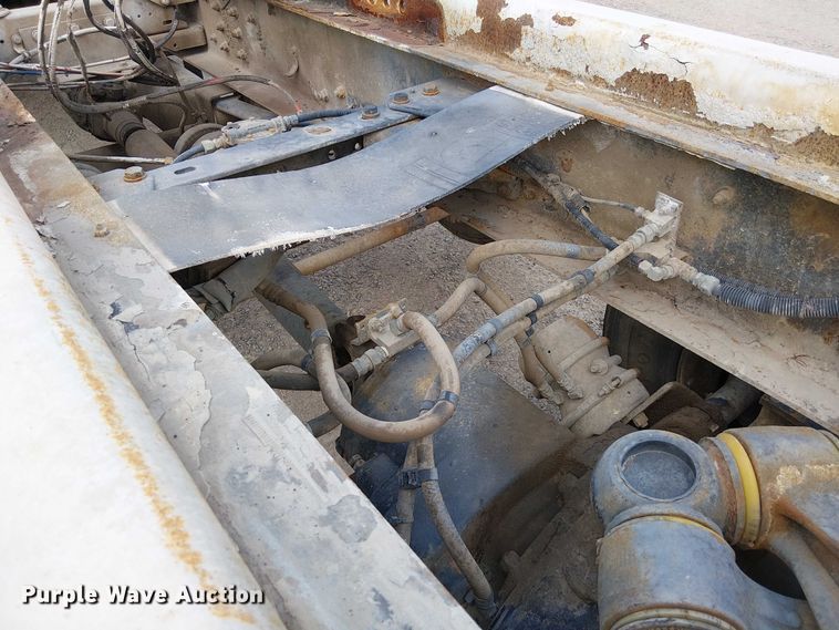 image for item DT6275 2000 Kenworth W900B truck cab and chassis