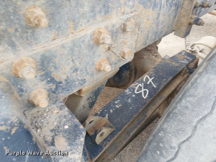 image for item DT6275 2000 Kenworth W900B truck cab and chassis