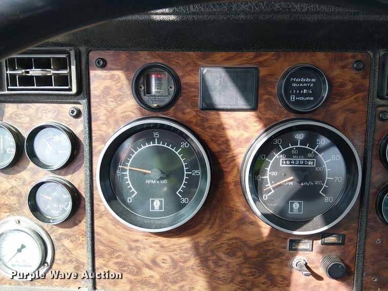 image for item DT6275 2000 Kenworth W900B truck cab and chassis