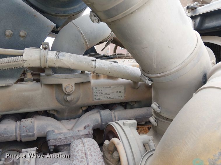 image for item DT6275 2000 Kenworth W900B truck cab and chassis