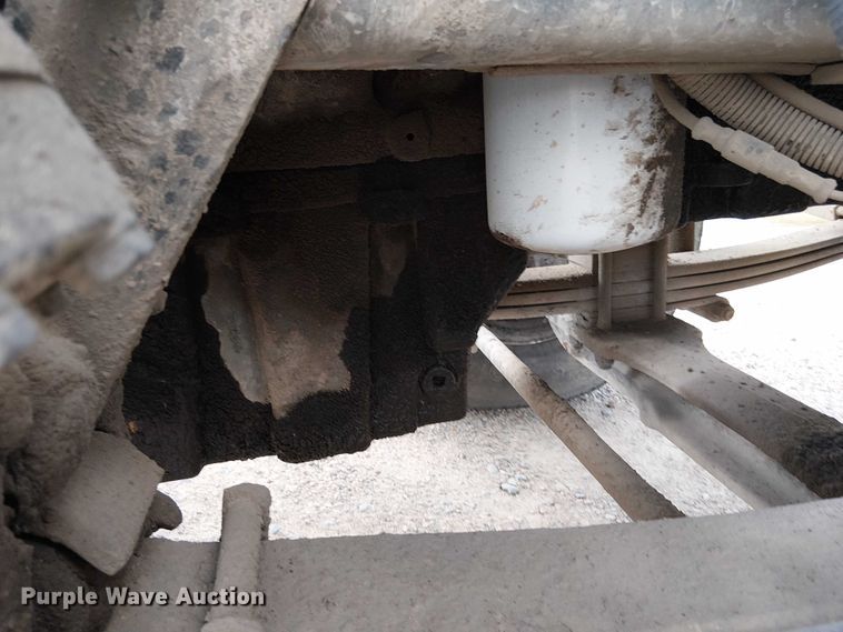 image for item DT6275 2000 Kenworth W900B truck cab and chassis