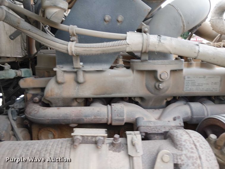 image for item DT6275 2000 Kenworth W900B truck cab and chassis