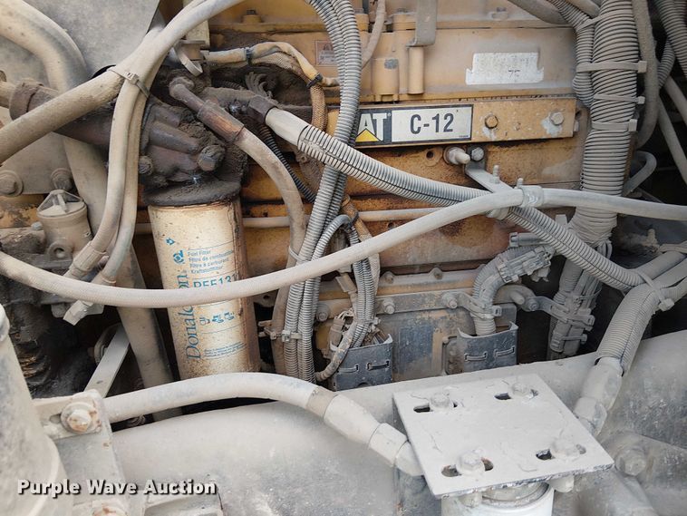 image for item DT6275 2000 Kenworth W900B truck cab and chassis