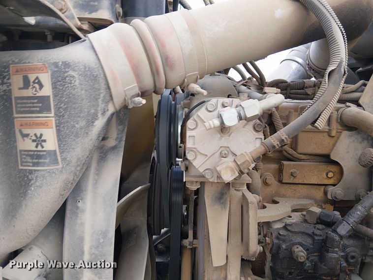 image for item DT6275 2000 Kenworth W900B truck cab and chassis