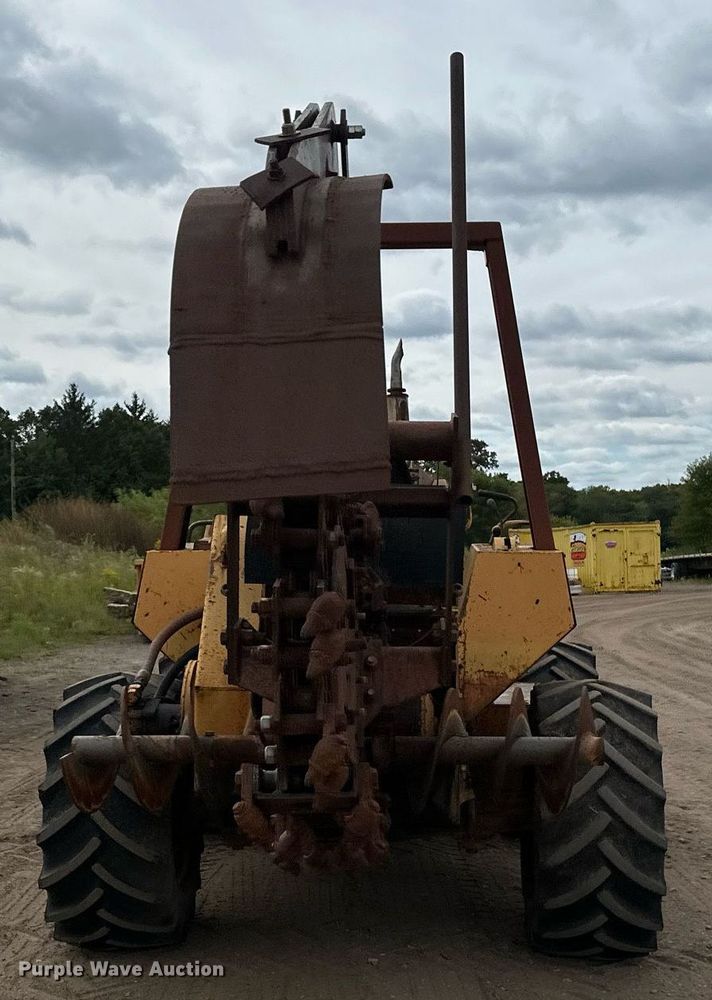 image for item DT6279 Case 760 Trencher