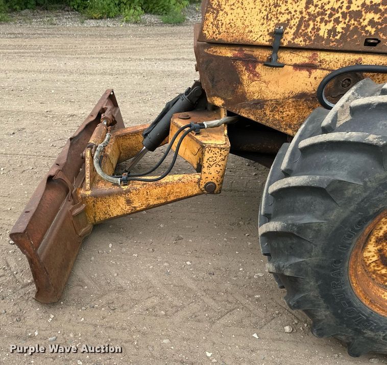 image for item DT6279 Case 760 Trencher