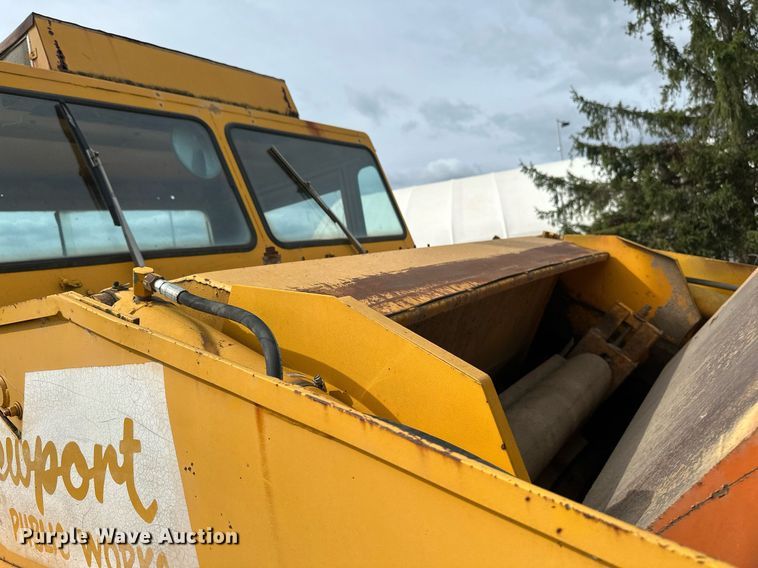 image for item DT6283 Elgin Pellican street sweeper